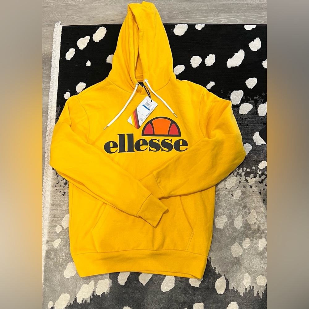 BNWT Ellesse Hoodie Sweatshirt